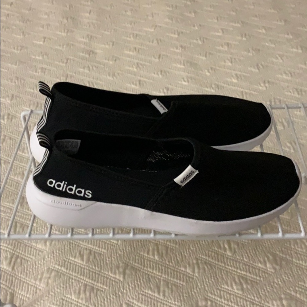 Walking shoes